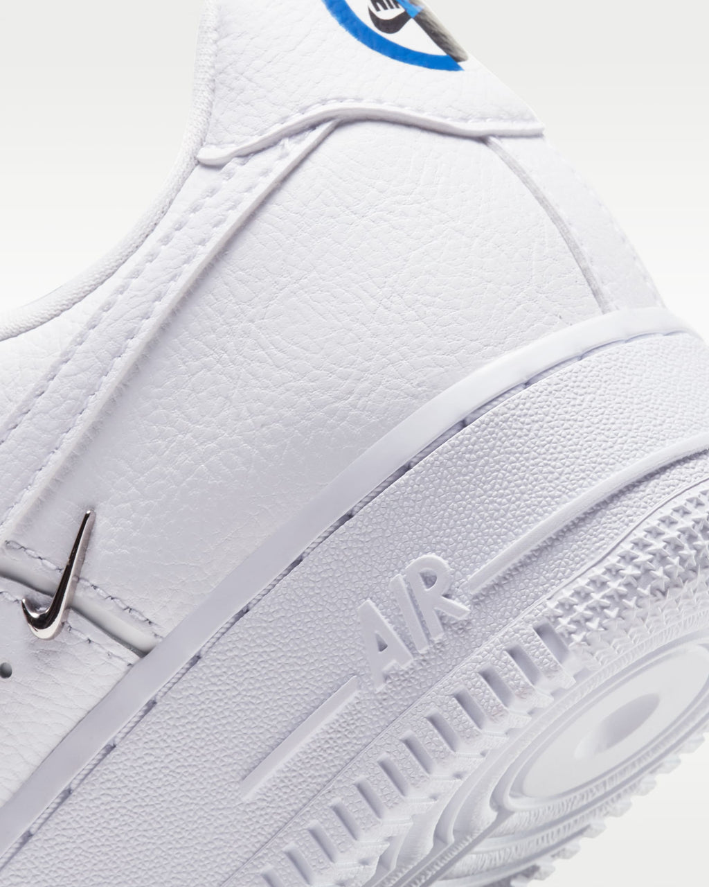 NIKE AIR FORCE 1 LX WHITE